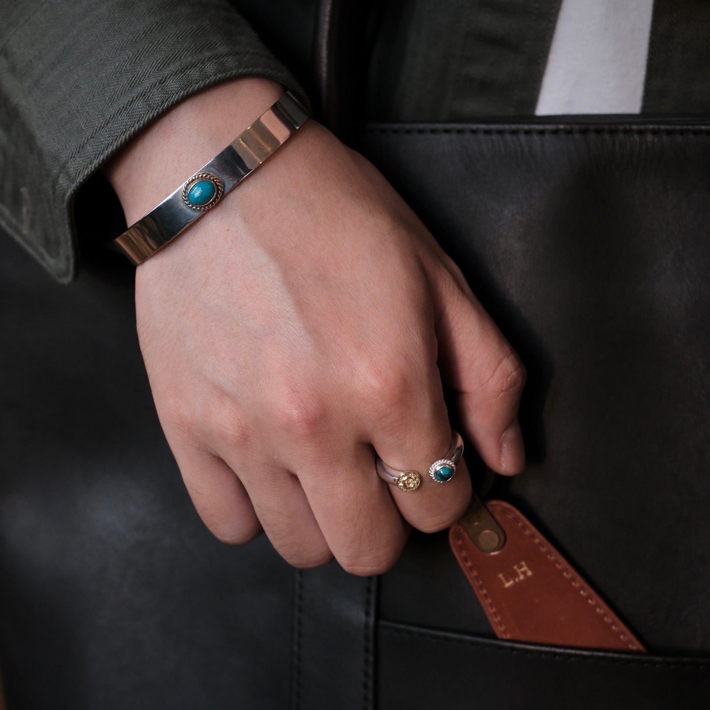 Dear Blossom Turquoise Bangle (B-057)