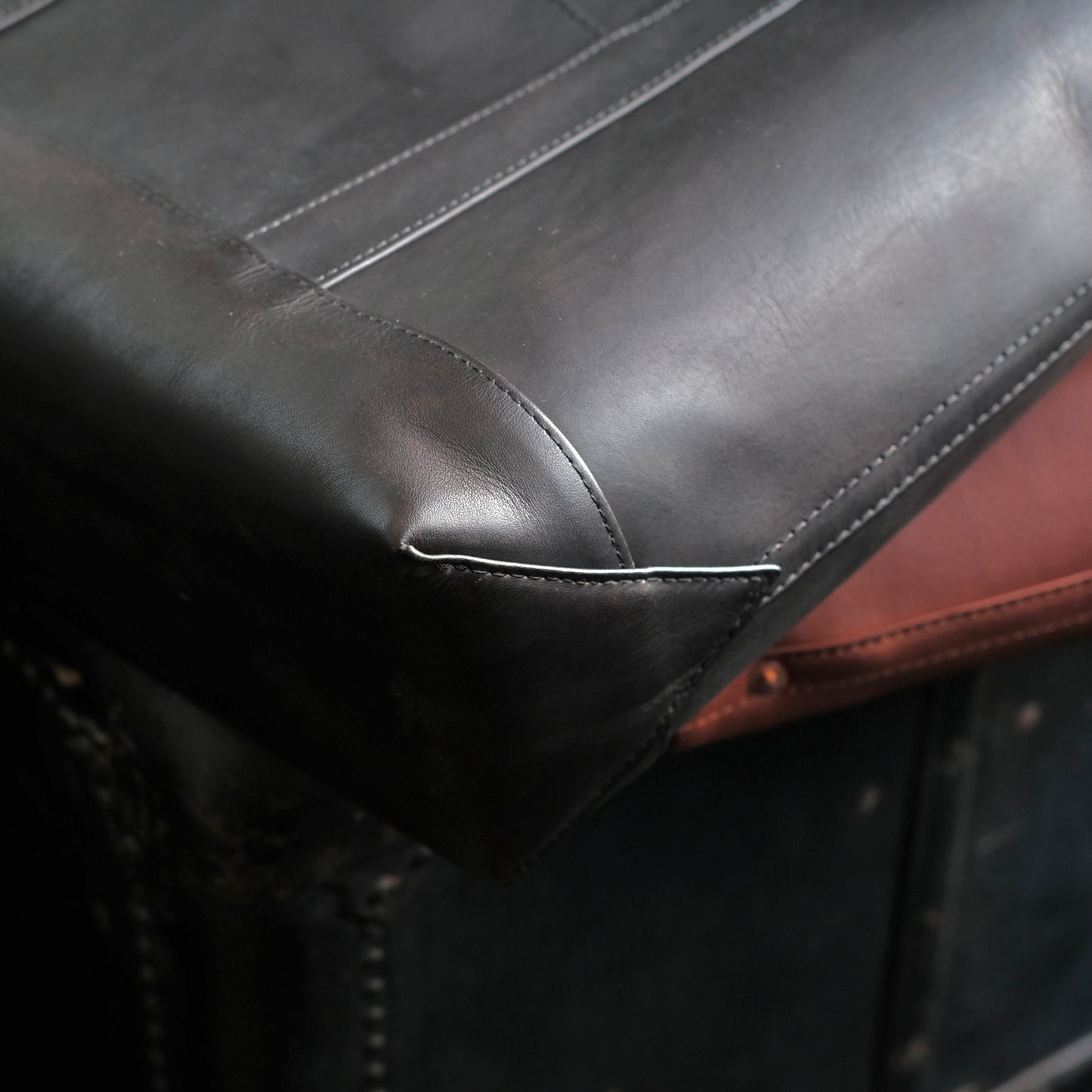 VASCO Leather Boat Tote Bag