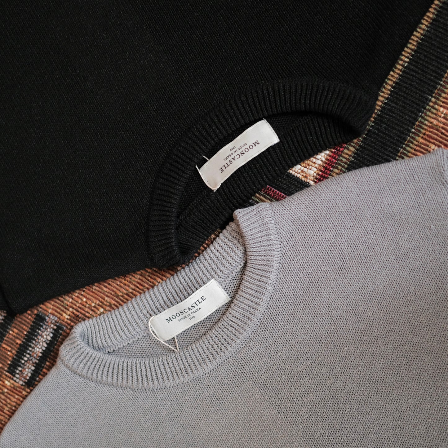 MOONCASTLE Paper Silk Crewneck