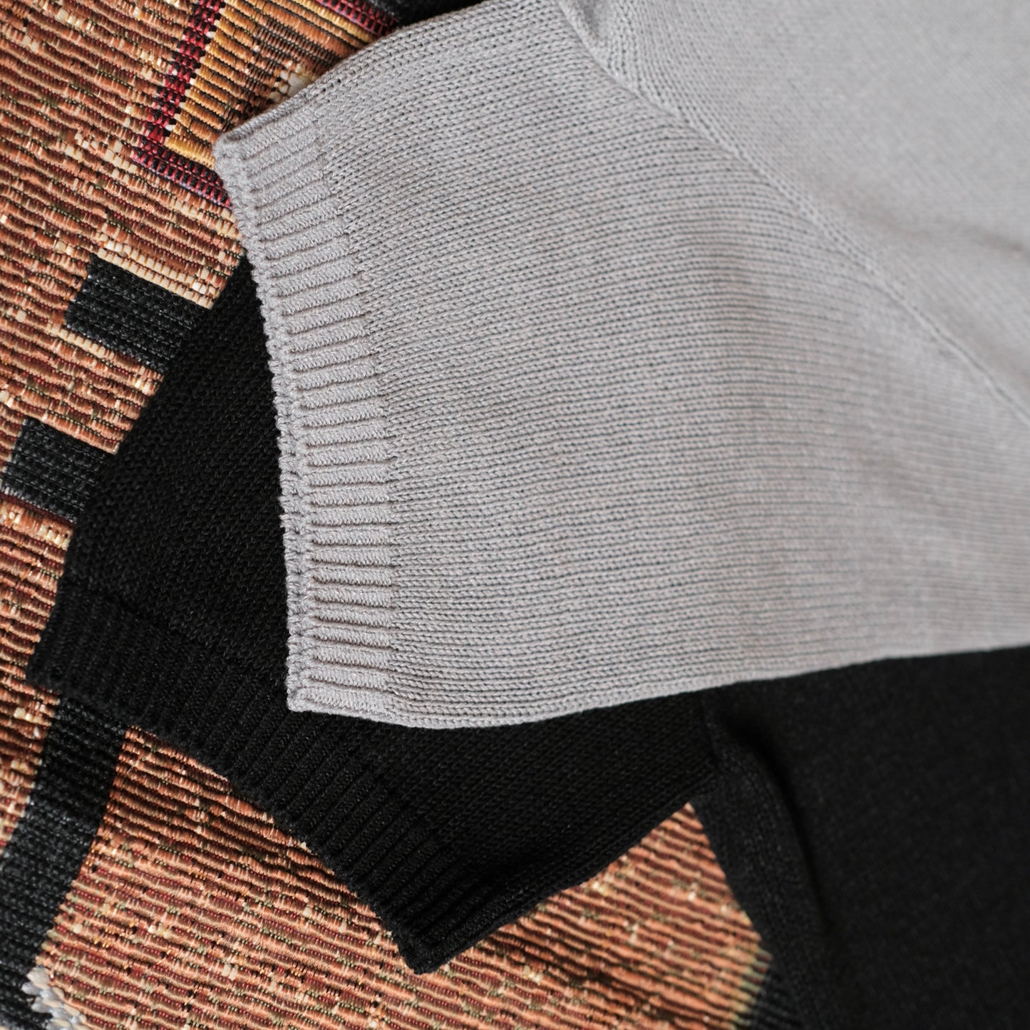 MOONCASTLE Paper Silk Crewneck