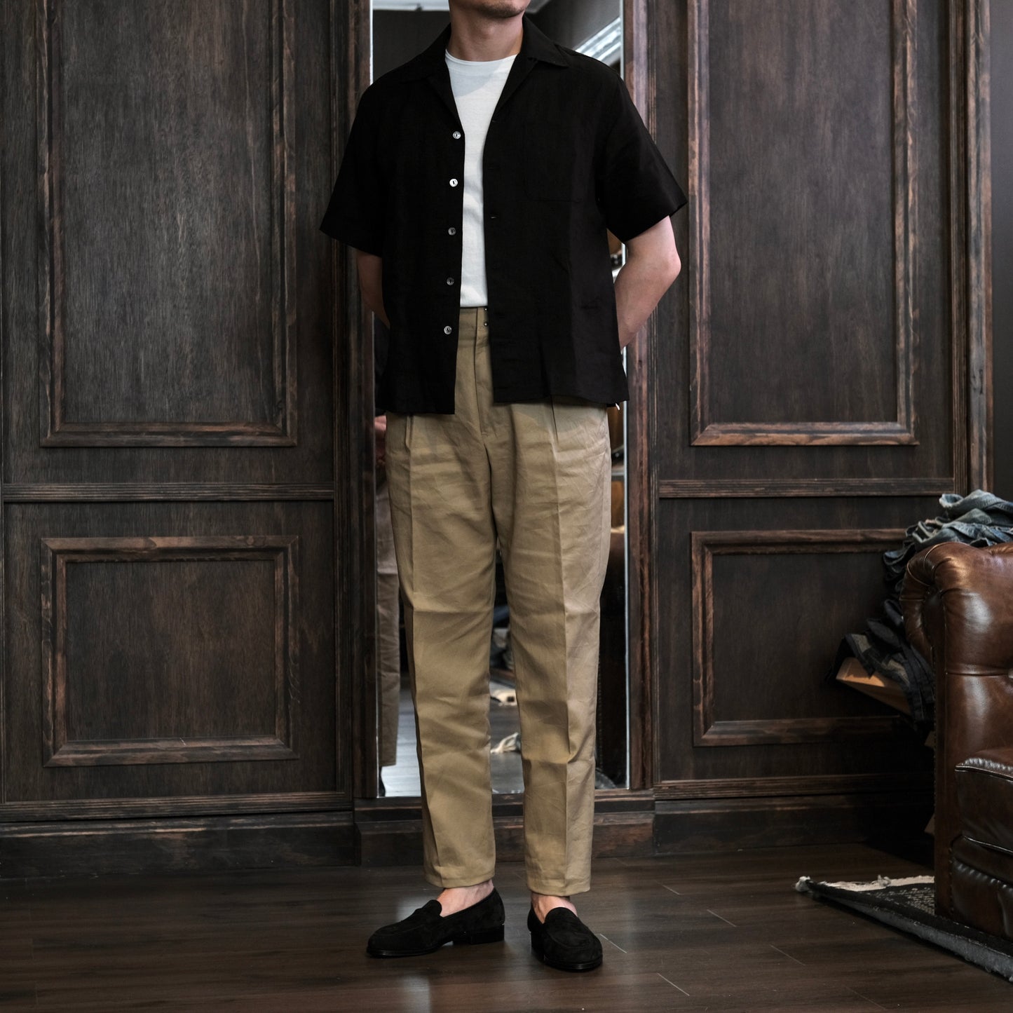 HAND ROOM Intuck Chino Trousers