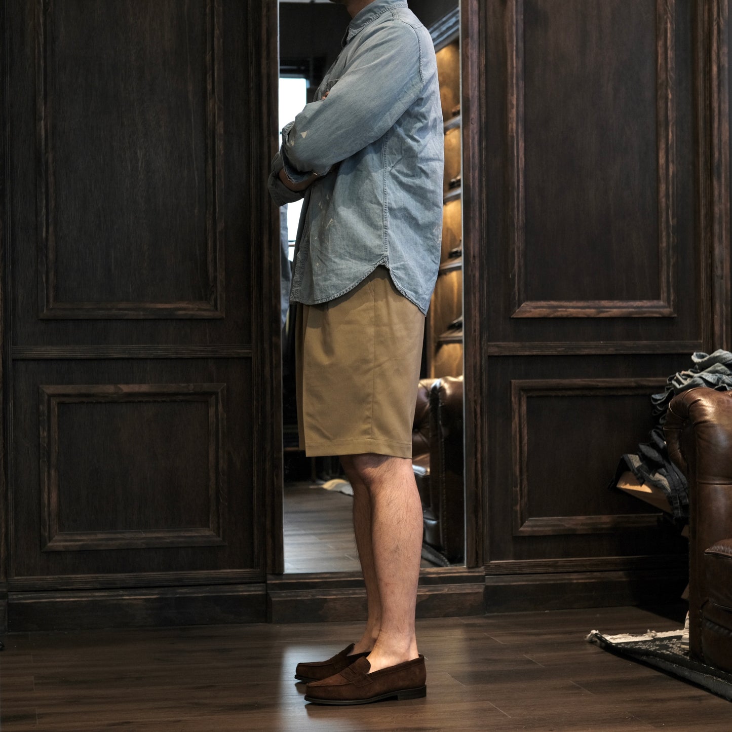 HAND ROOM 2 Tuck Dress Short Pants