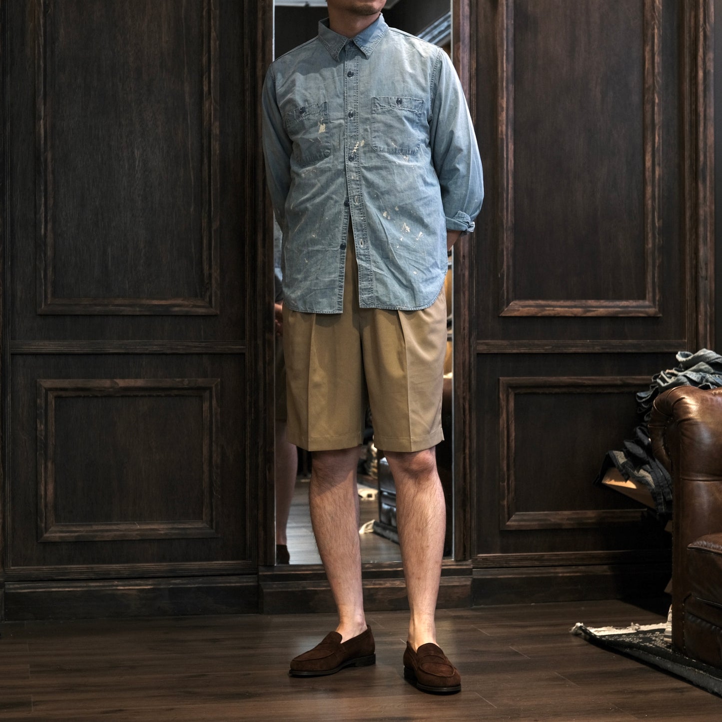 HAND ROOM 2 Tuck Dress Short Pants