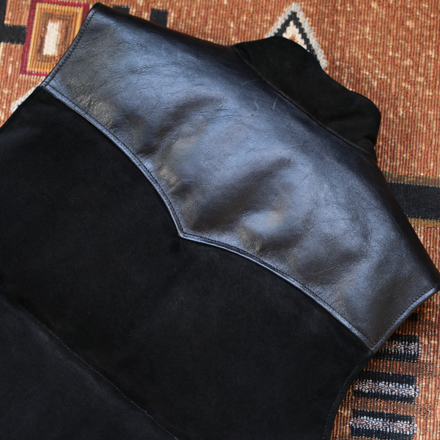 DOUBLE HELIX The Boxer Vest (Suede)