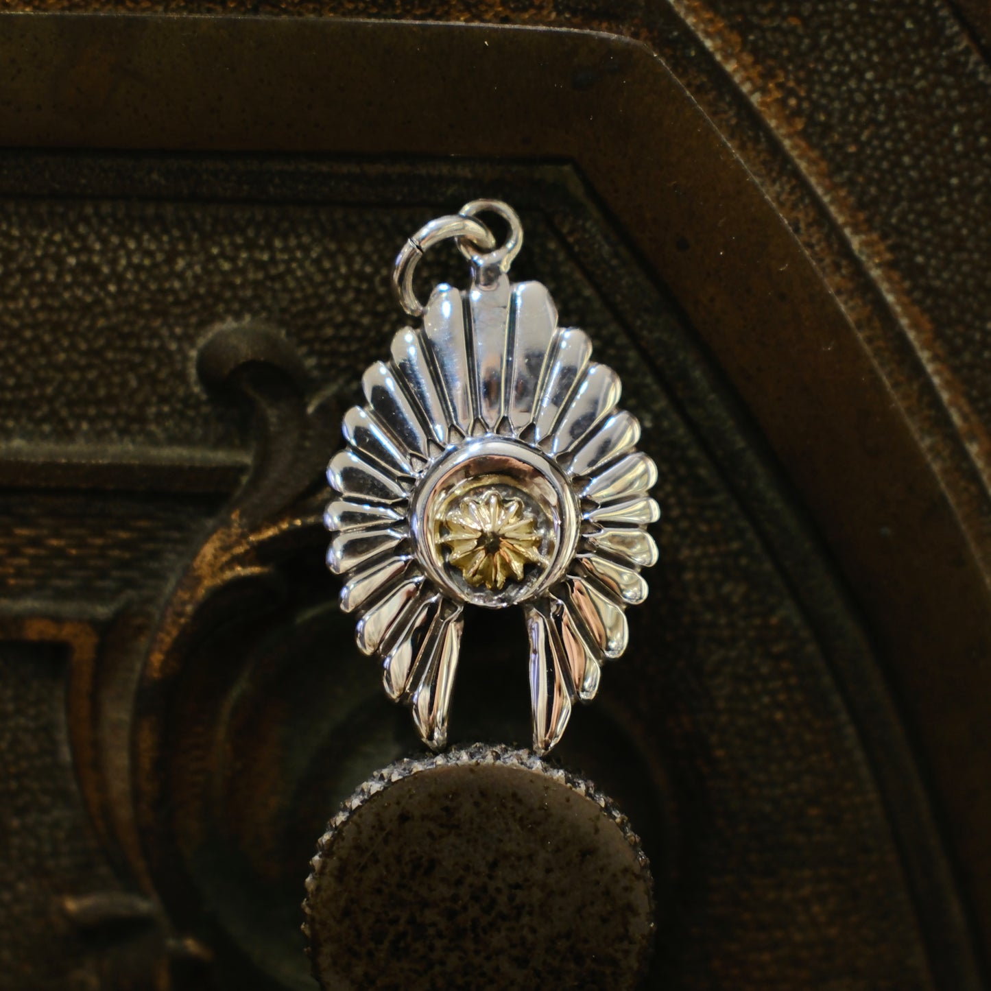 Dear Blossom Indian Head with K18 Gold Flower (T-099)
