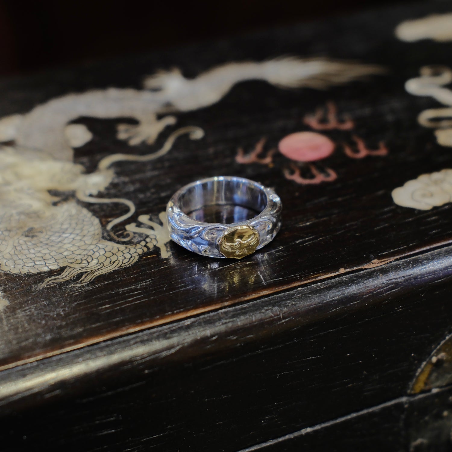 Dear Blossom Karakusa Ring with K18 Gold Plate Eagle (R-138)