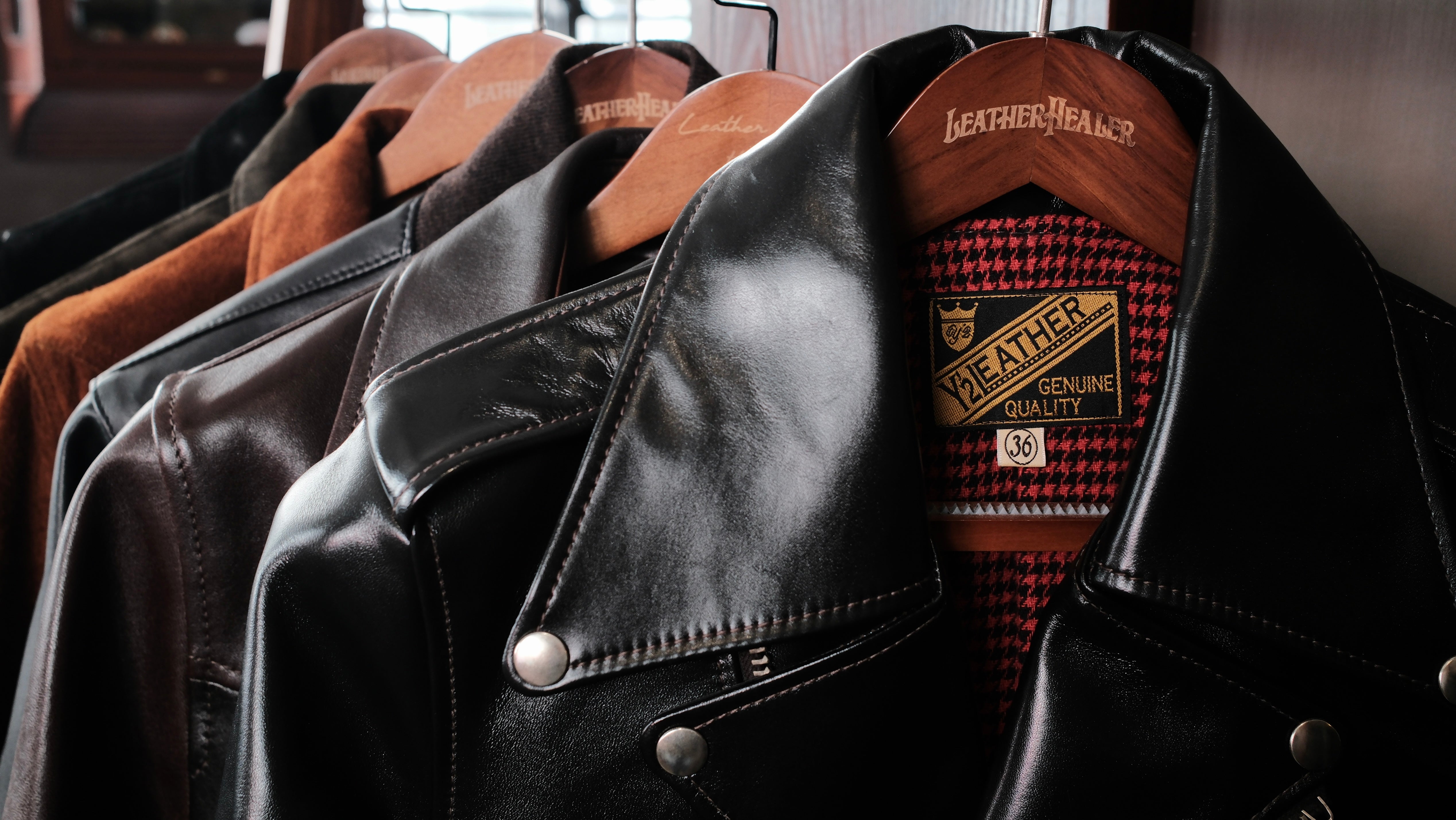 Y'2 LEATHER – Leather Healer
