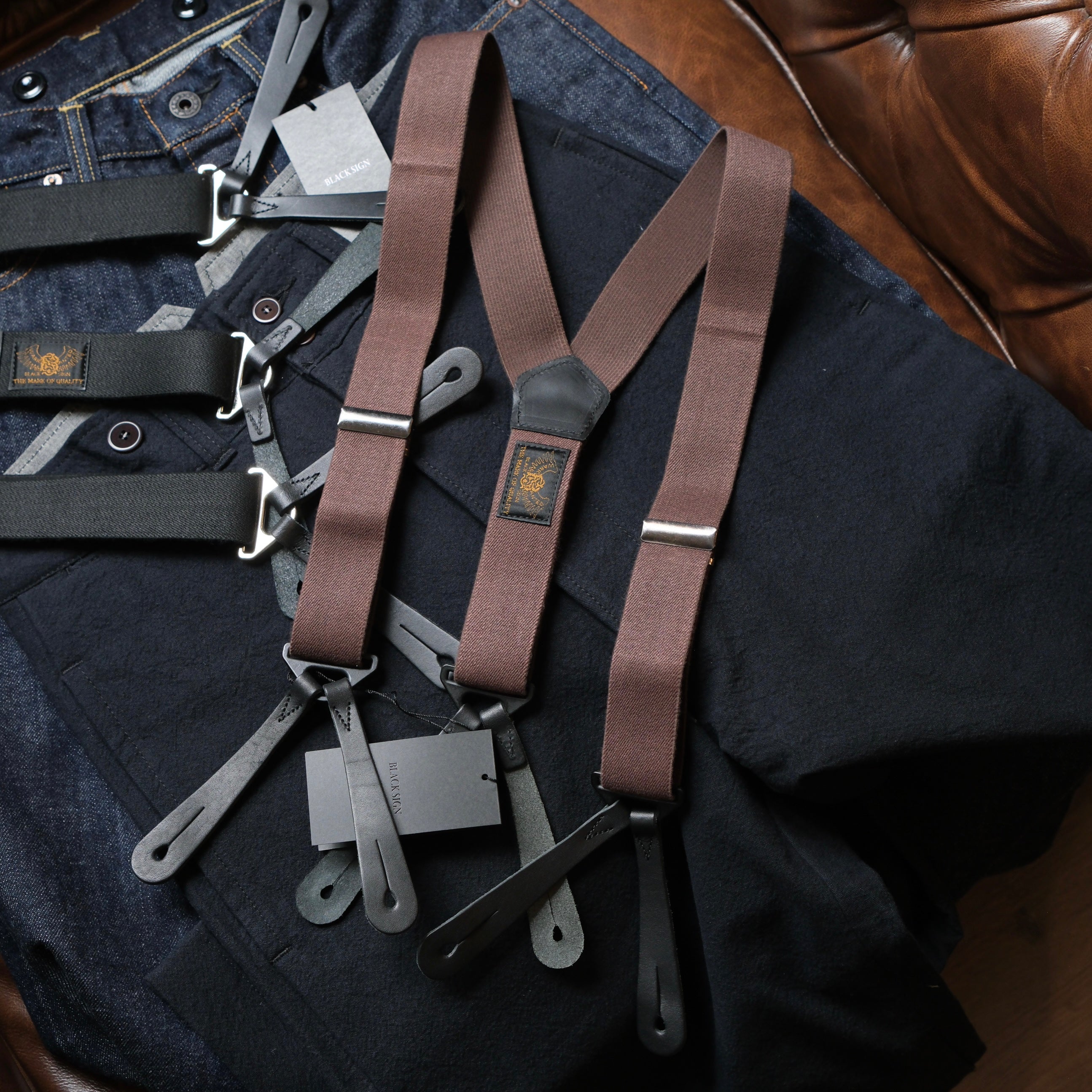 BLACK SIGN – Leather Healer