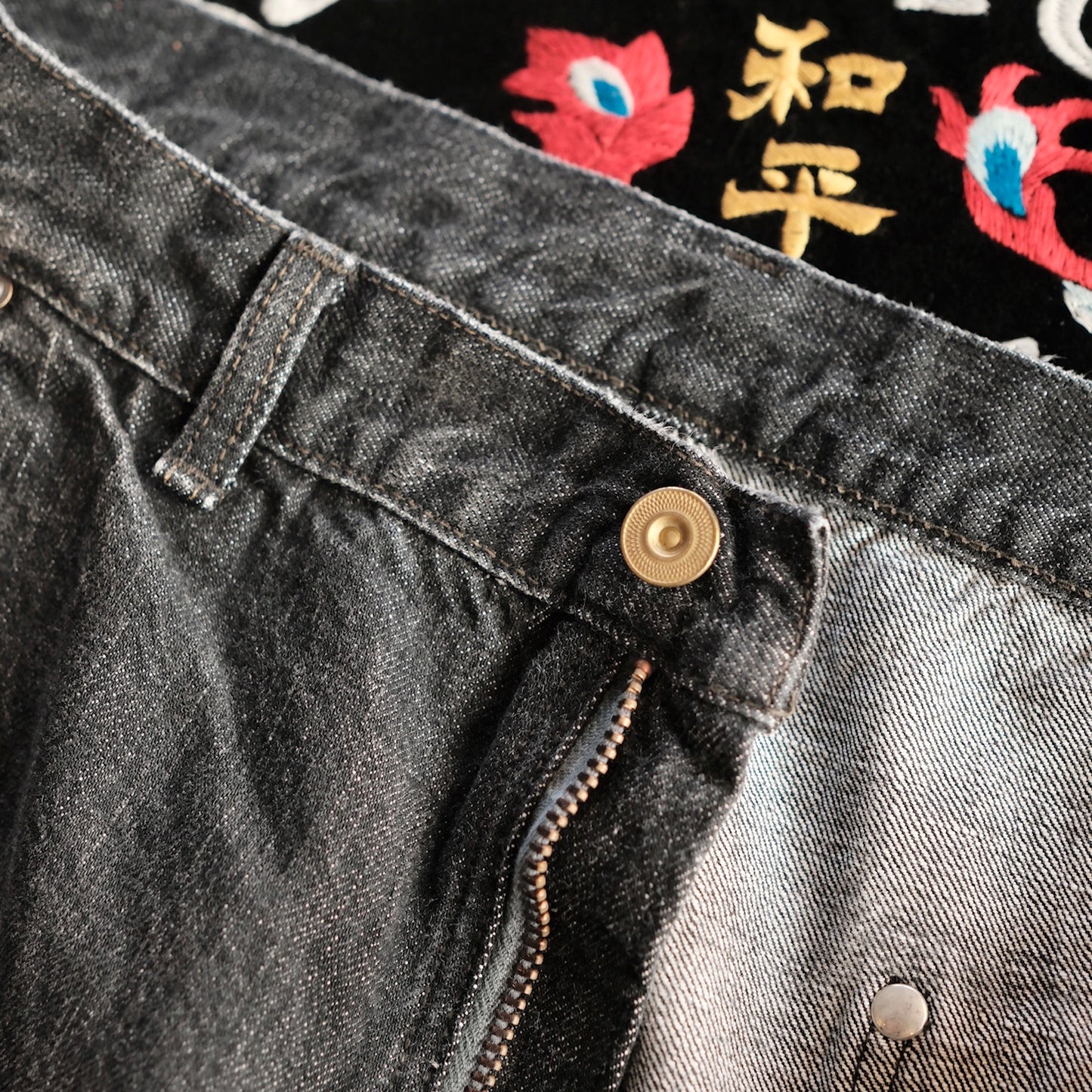 [PRE-ORDER] LEATHER HEALER x FULL COUNT Vintage Washed Distressed Double Knee Selvedge Denim (LH 10th Anniversary Limited Edition)