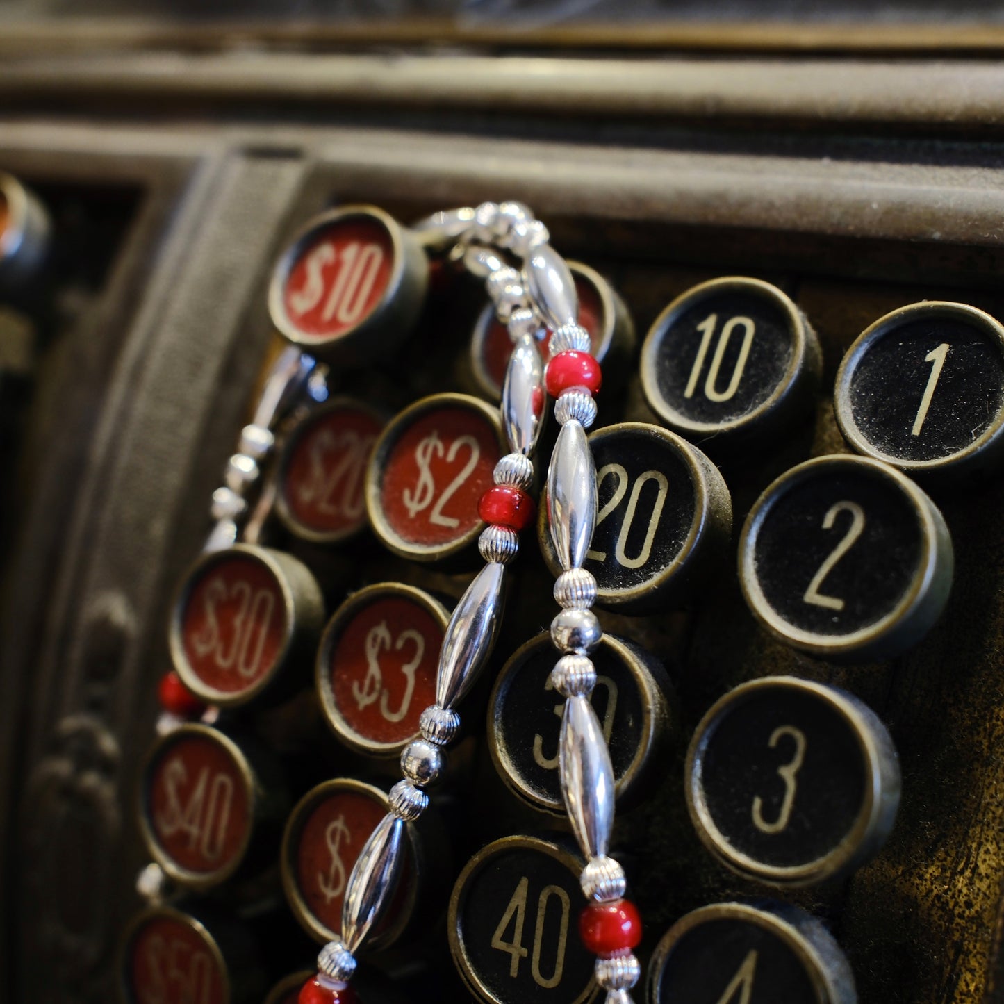 Dear Blossom Whitehearts Beads Necklace