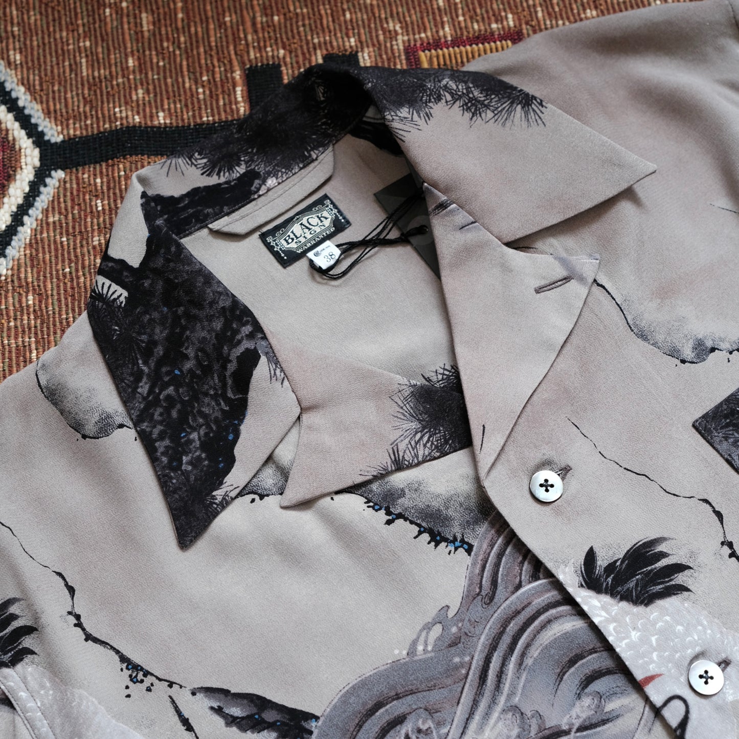 BLACK SIGN "Jyakuchu Ito" Three Quarter Sleeve Night Hawaiian Shirt