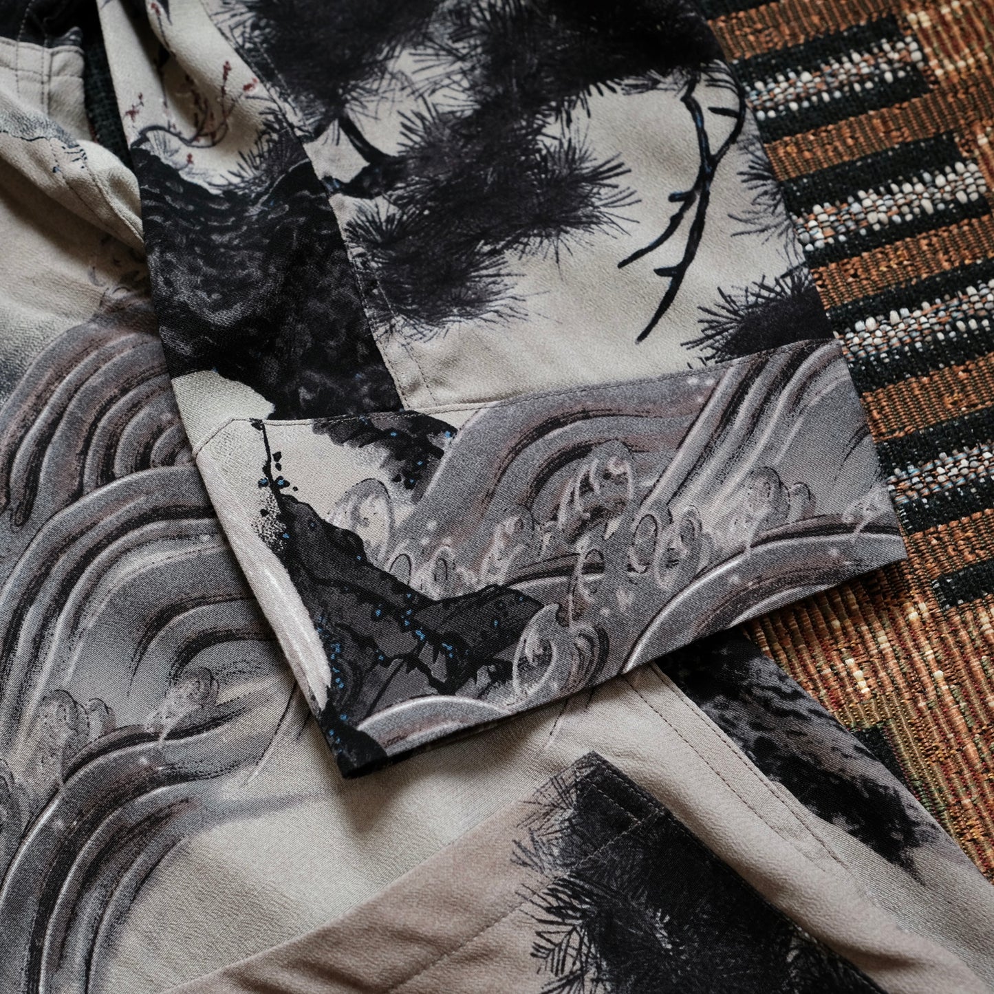 BLACK SIGN "Jyakuchu Ito" Three Quarter Sleeve Night Hawaiian Shirt