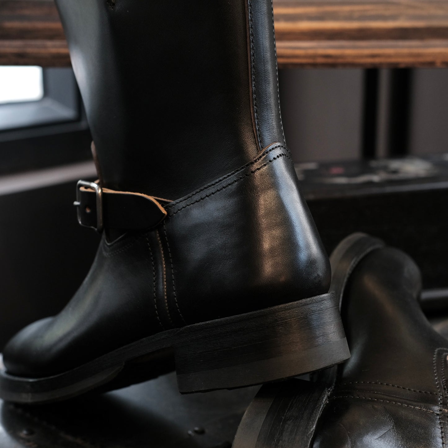 BLACK SIGN Aviator Boots