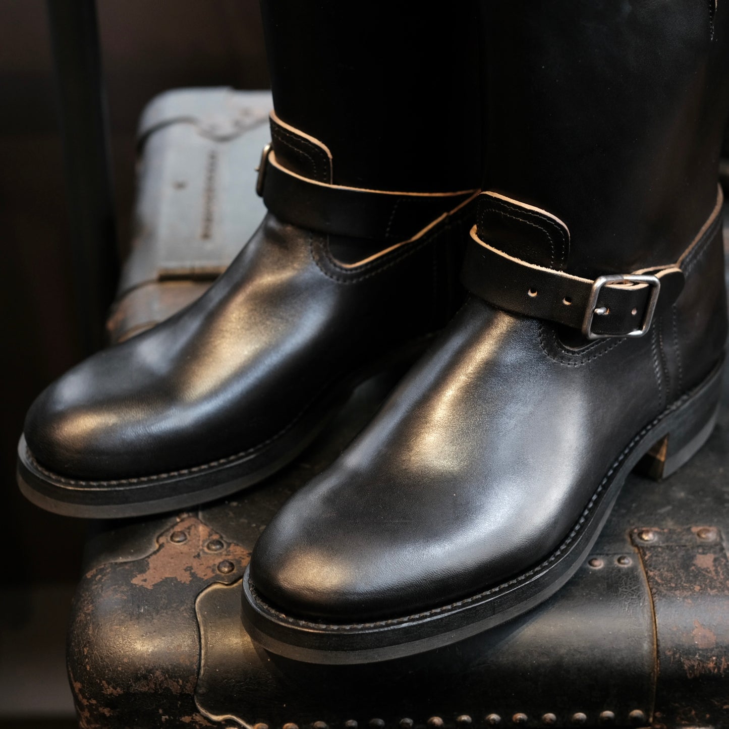 BLACK SIGN Aviator Boots