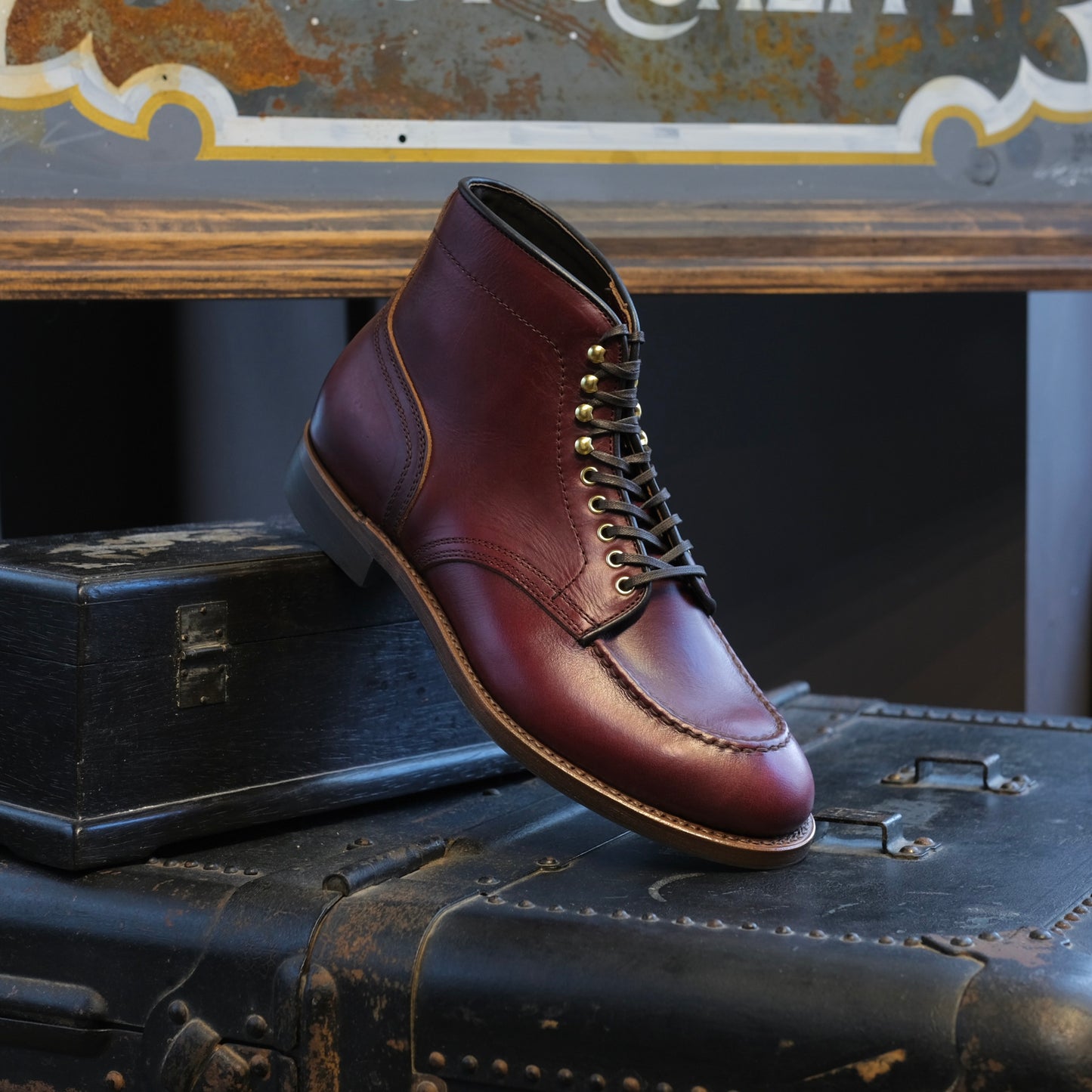 WHEEL ROBE Burgundy Chromexcel Moc Toe Boot