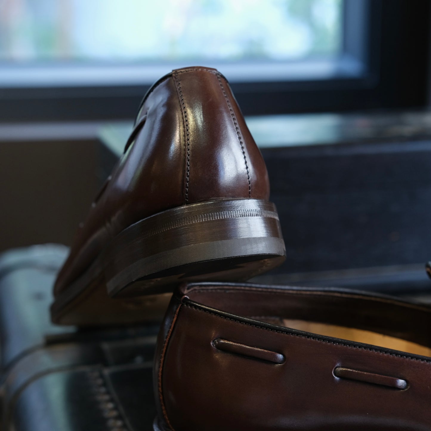 Berwick1707 Shell Cordovan Unlined Tassel Loafer