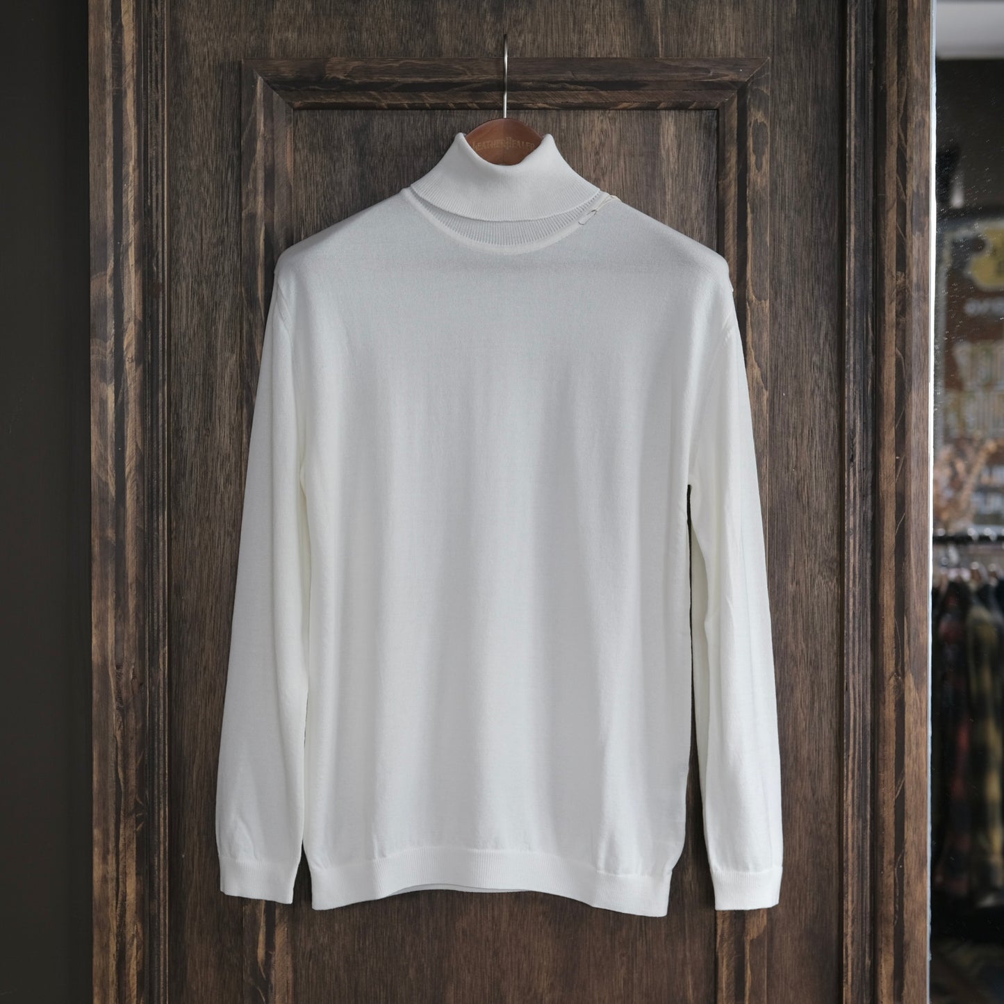 MOONCASTLE Ice Cotton Turtleneck