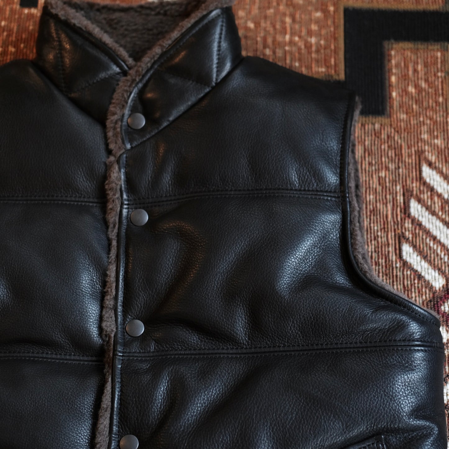 Y'2 LEATHER Steer Oil Reversible Vest