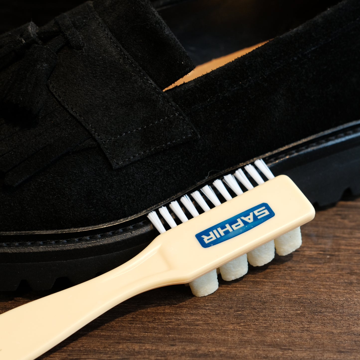 Saphir Suede Crepe Brush