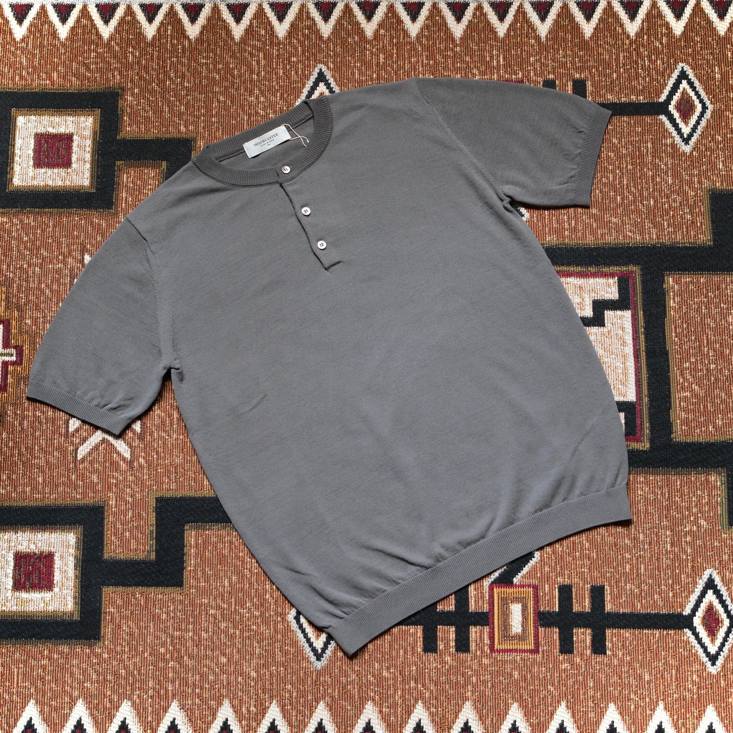 MOONCASTLE Ice Cotton Henley Neck