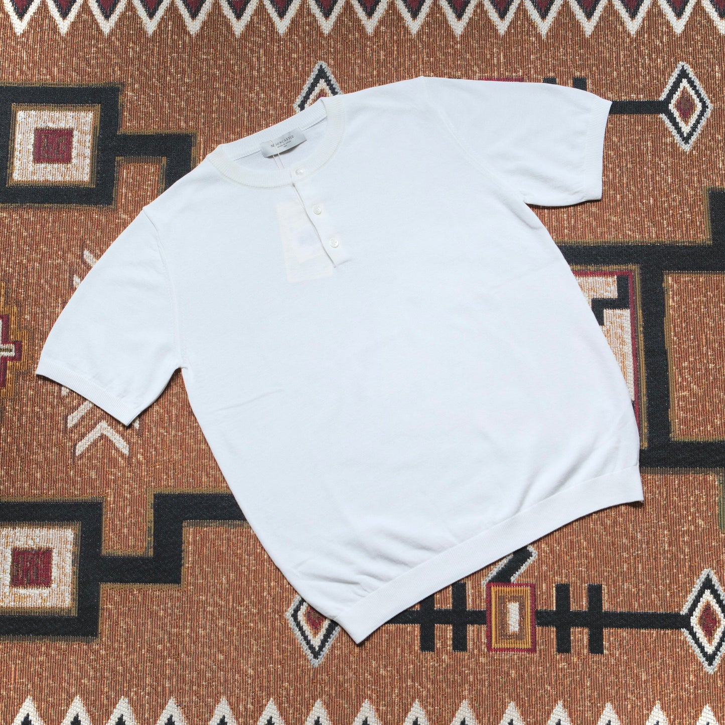 MOONCASTLE Ice Cotton Henley Neck