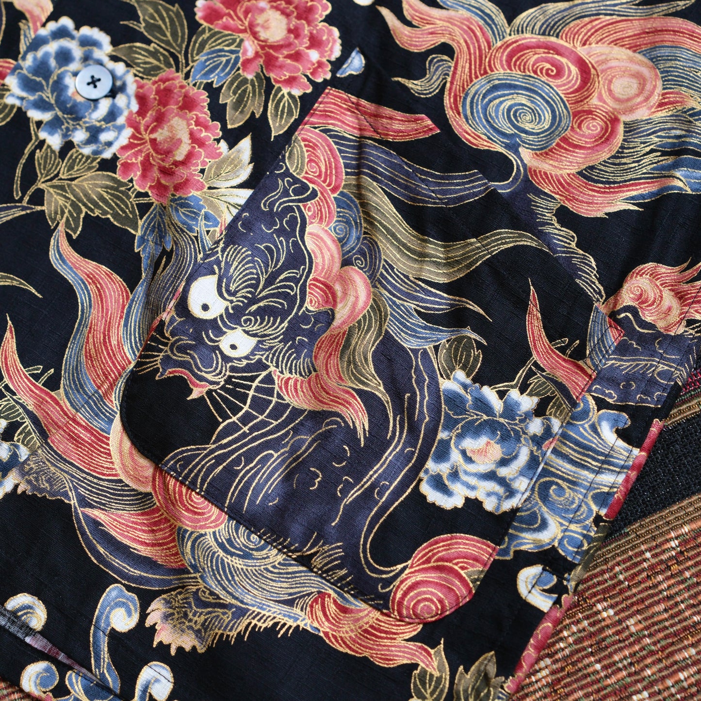 BLACK SIGN "Japanese Lion and Peony" Night Shirt