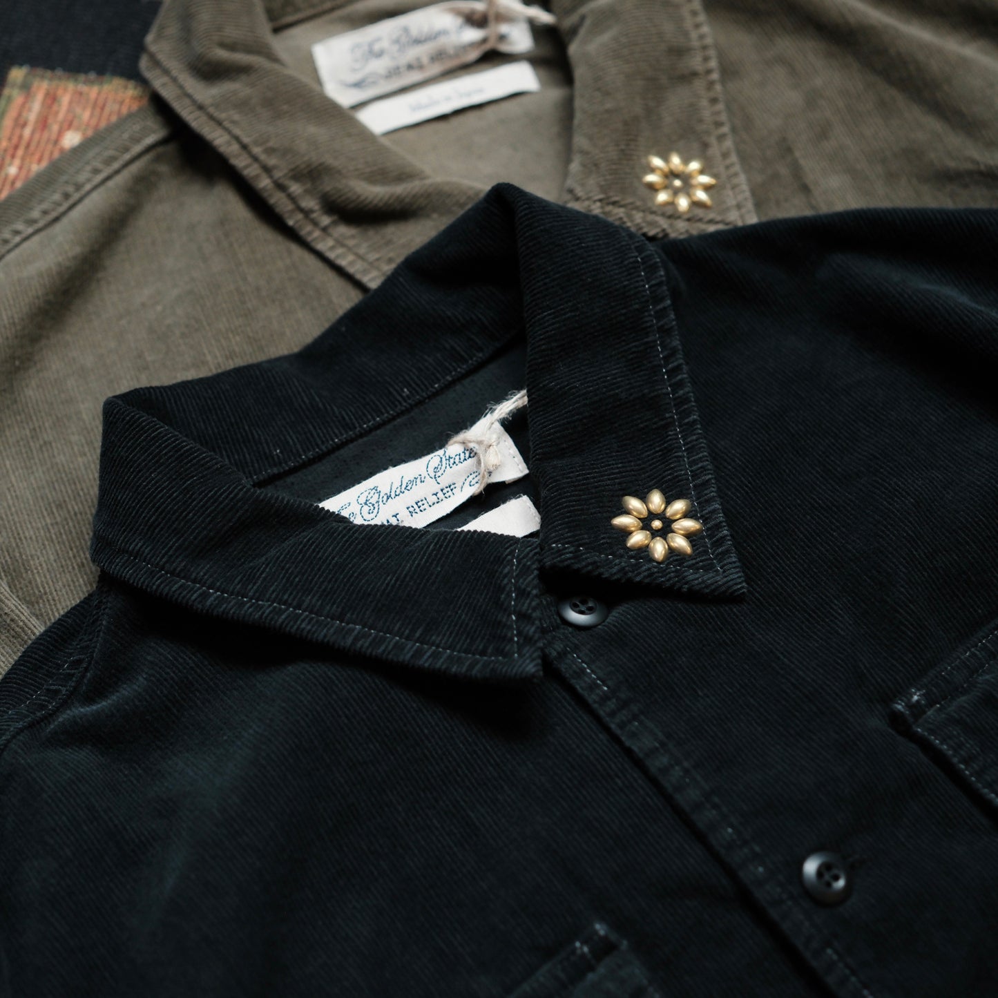 REMI RELIEF 16W Corduroy Flap Pocket Shirt (Flower Studs)