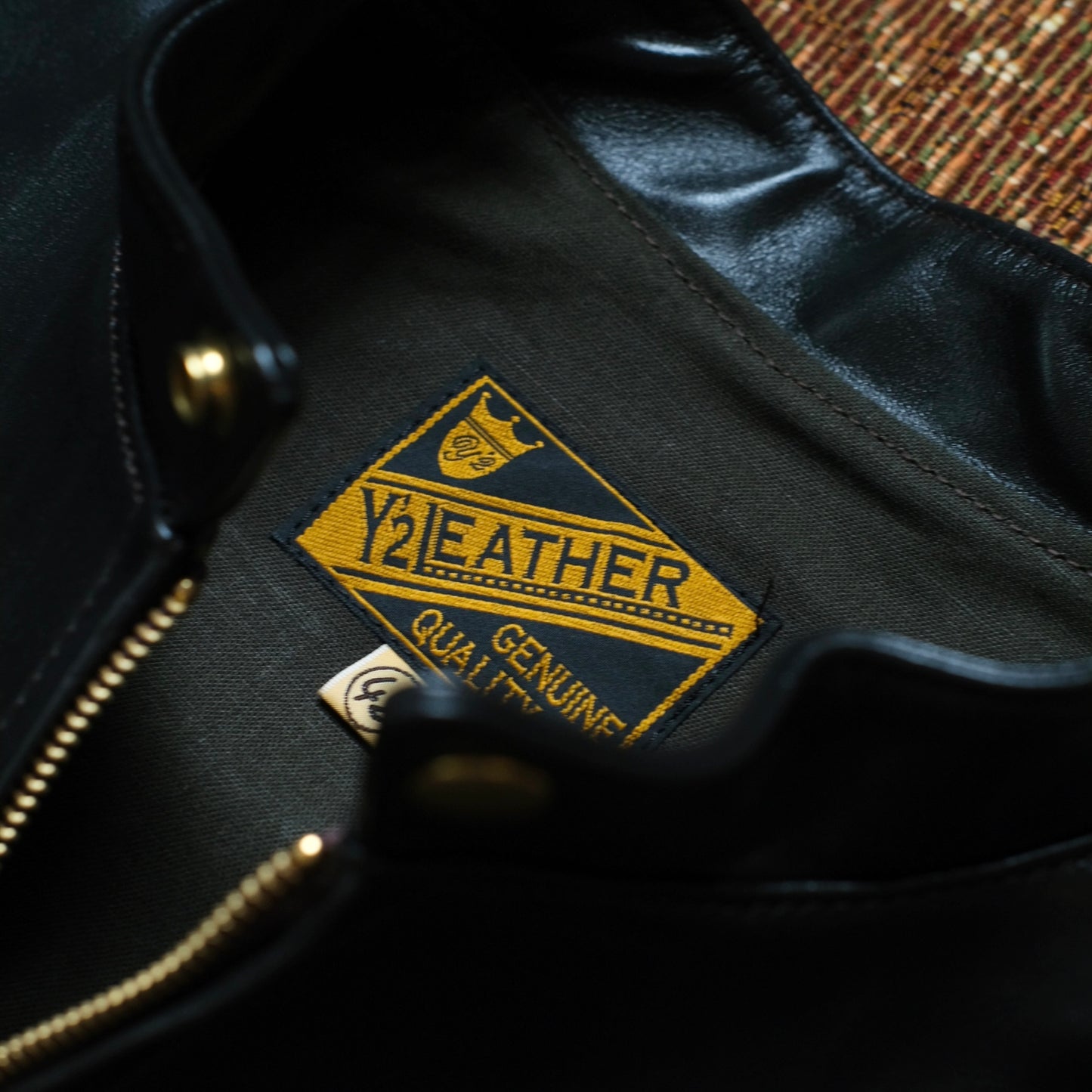 Y'2 LEATHER Horsehide Single Riders