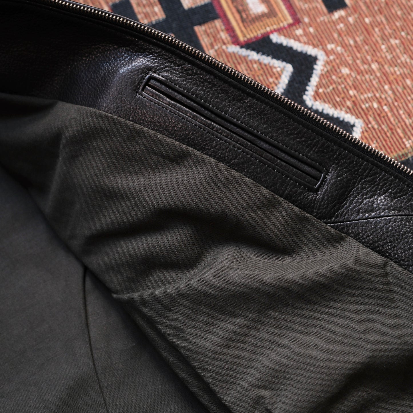 Y'2 LEATHER Steer Oil Single Riders