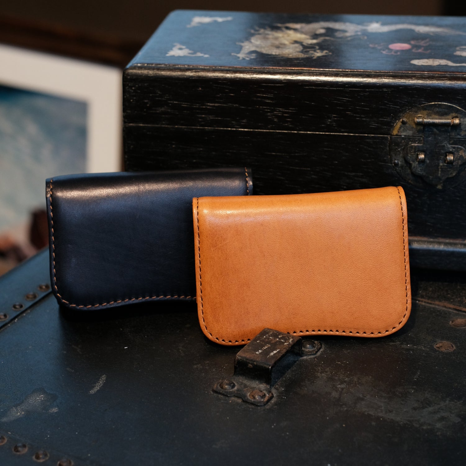 Y'2 LEATHER Horsehide Name Card Holder