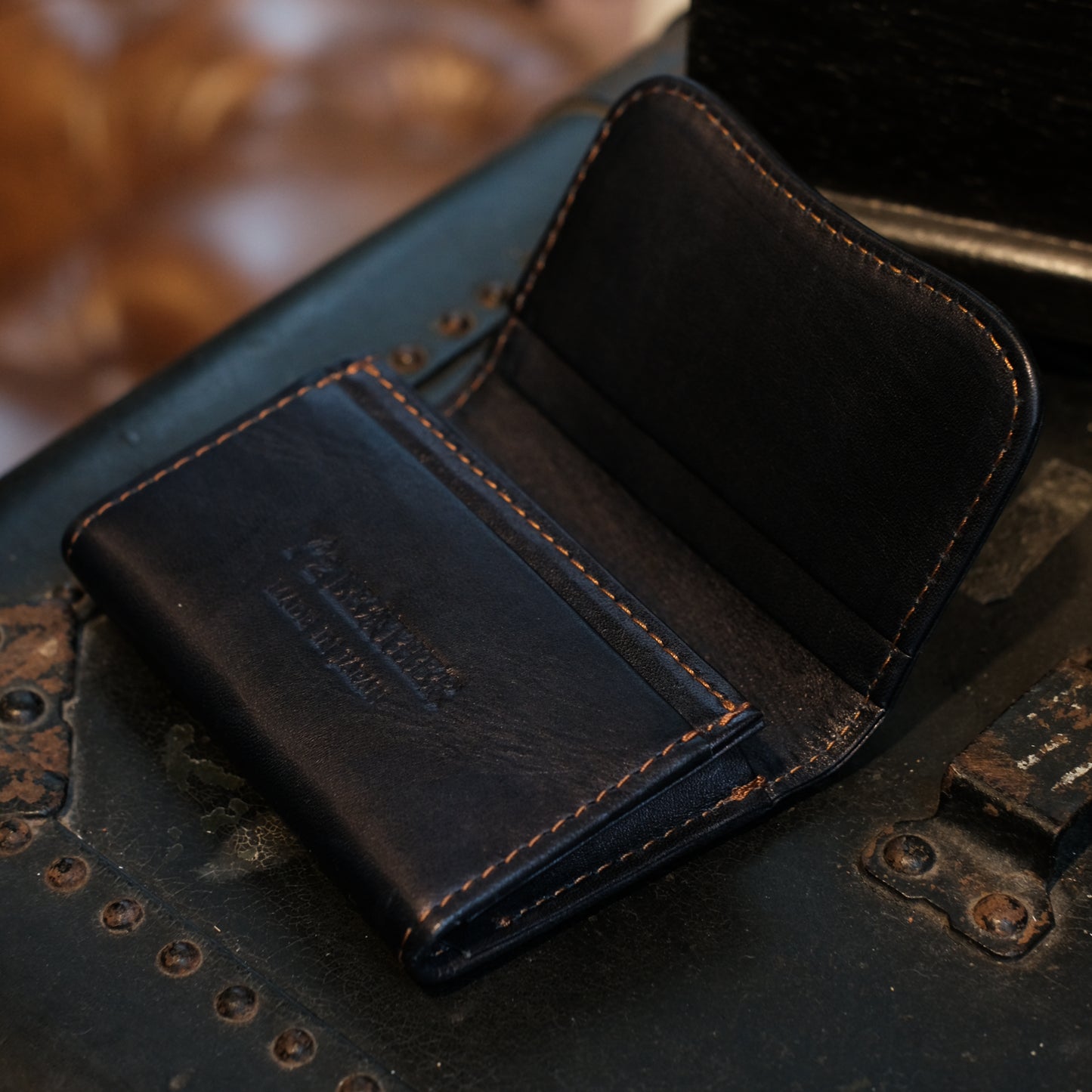 Y'2 LEATHER Horsehide Name Card Holder