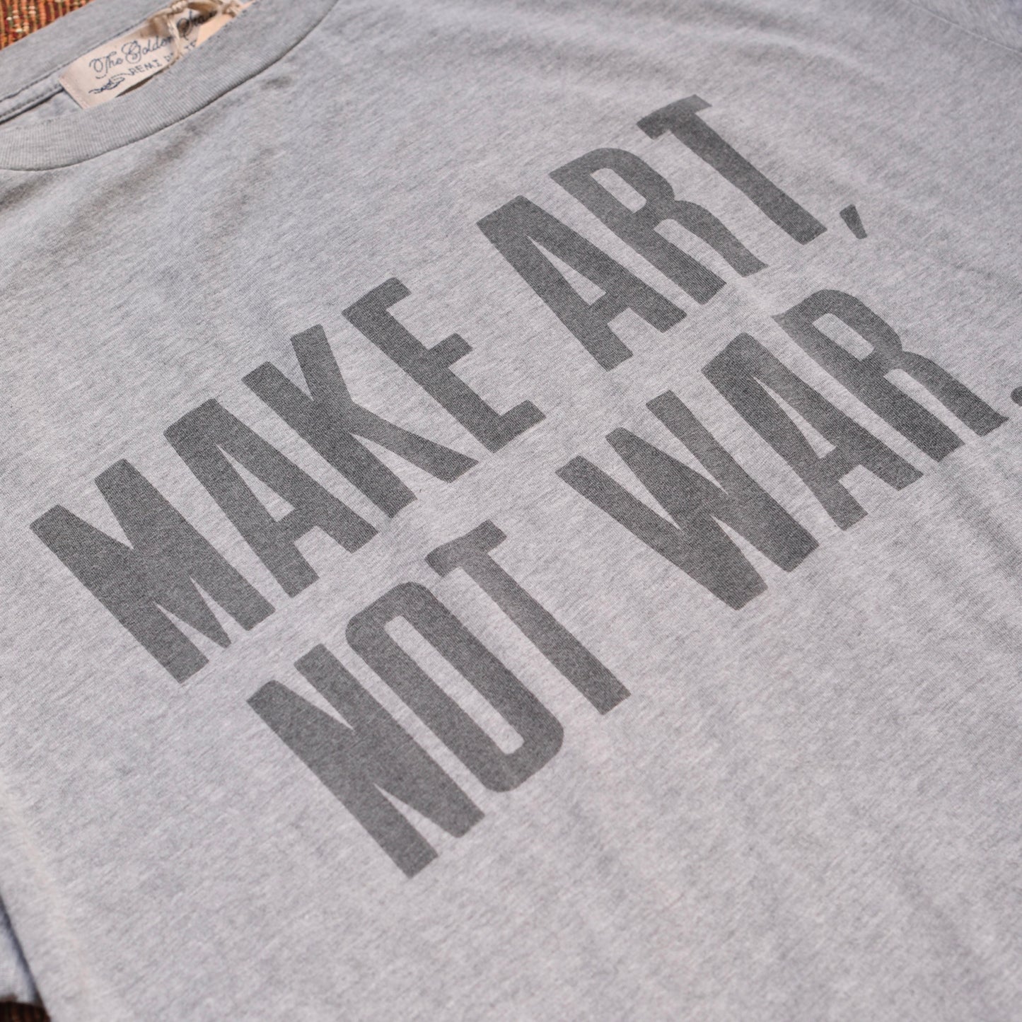 REMI RELIEF SP Finish T (MAKE ART, NOT WAR)