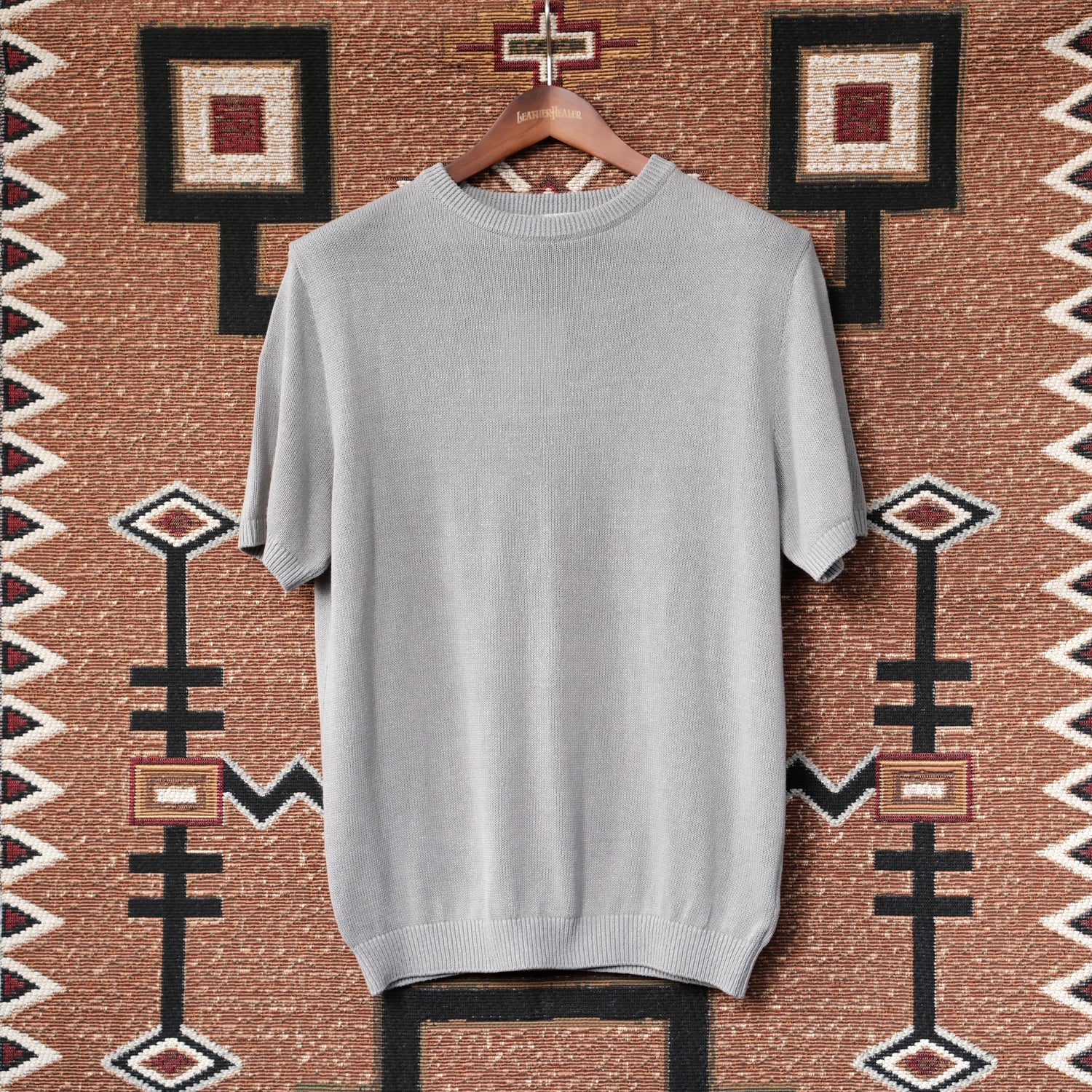 MOONCASTLE Paper Silk Crewneck