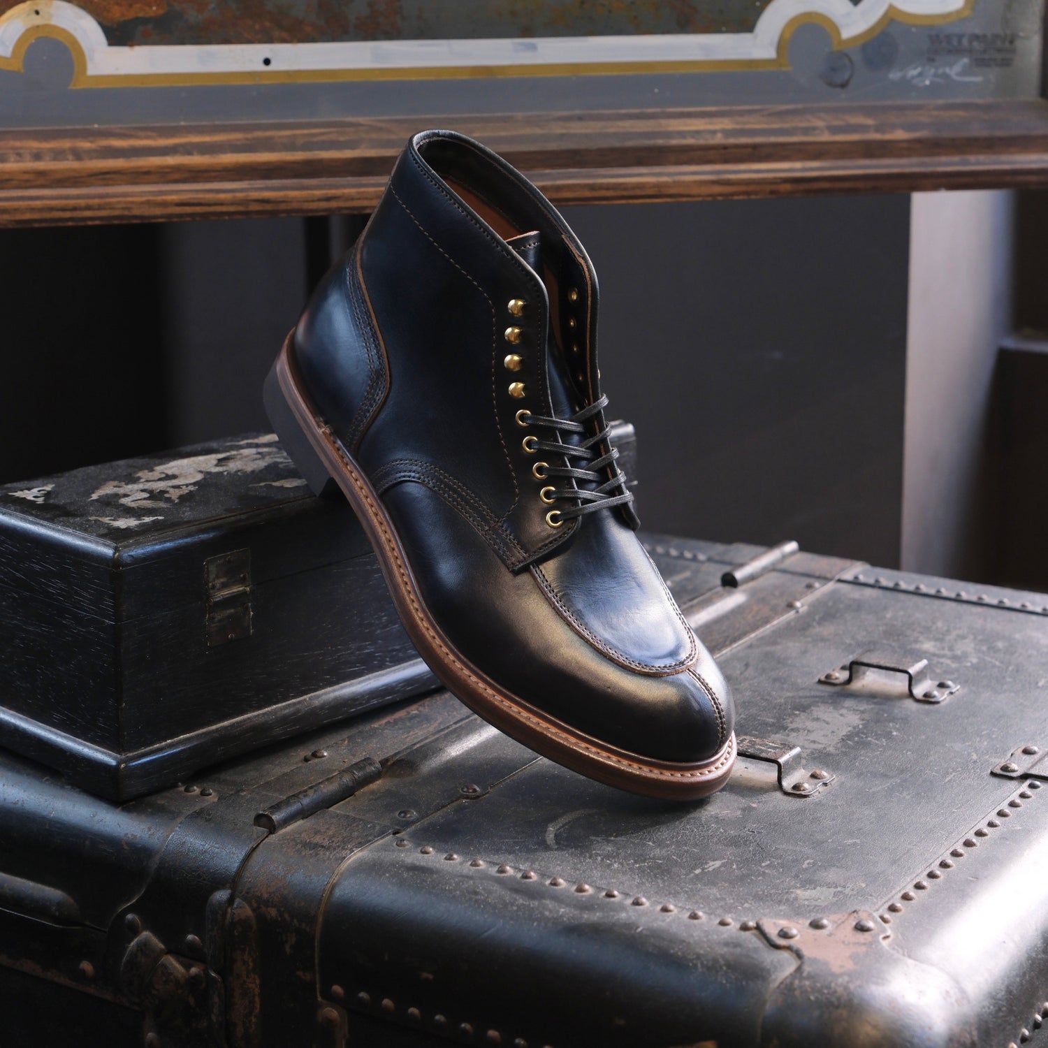 WHEEL ROBE Split Moc Toe Boot (LH Exclusive)