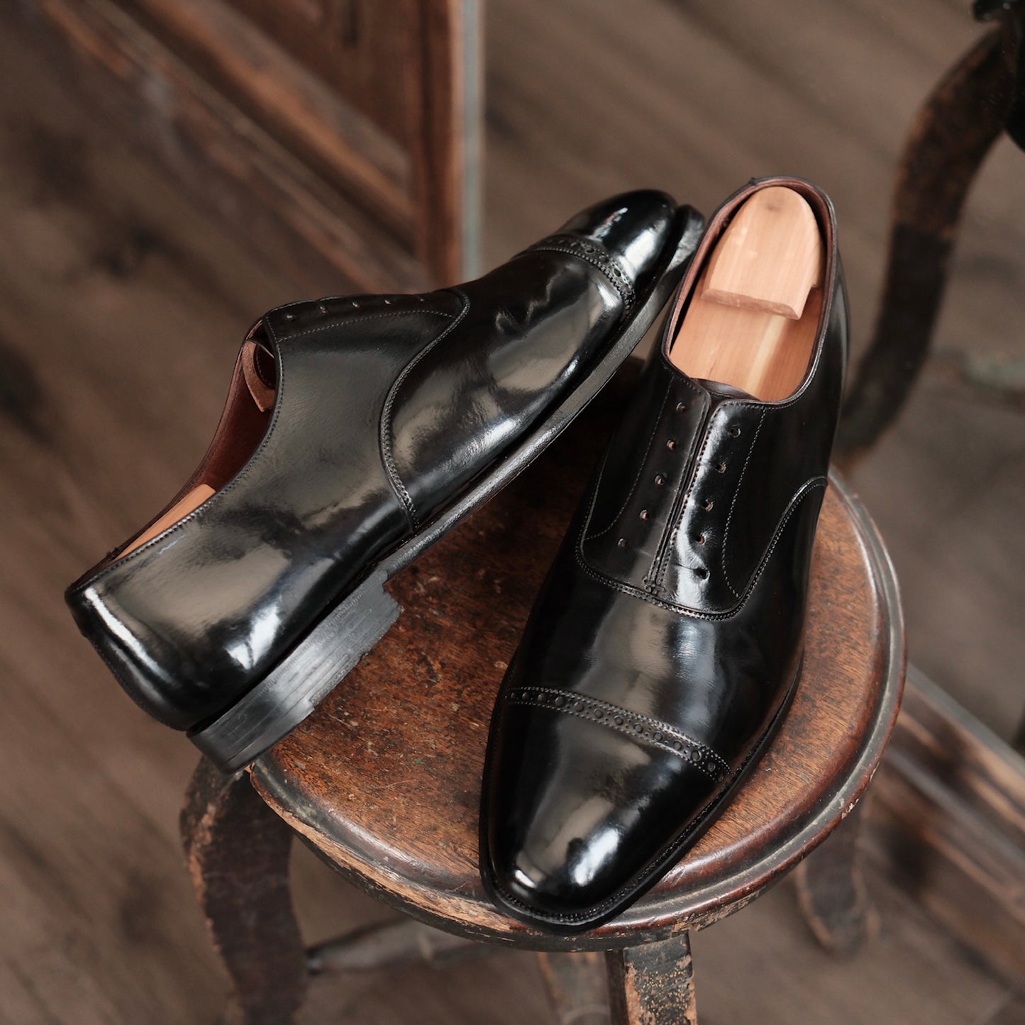 Shoe Recoloring & Refinishing