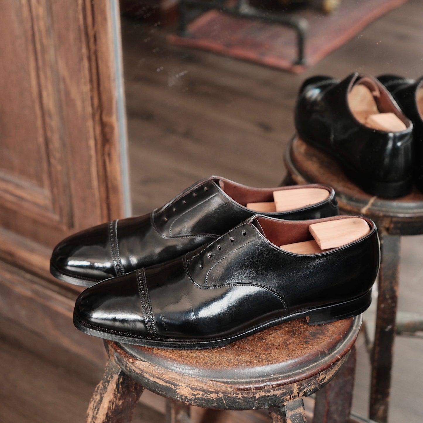 Shoe Recoloring & Refinishing