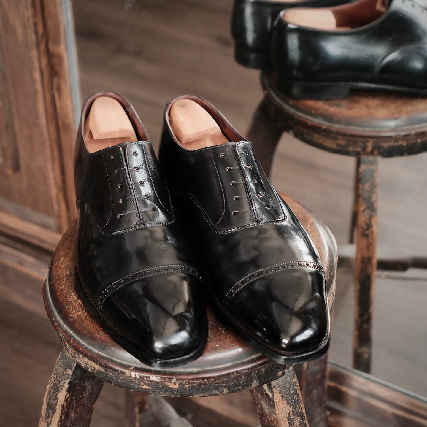 Shoe Recoloring & Refinishing